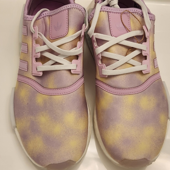 Adidas Originals NMD_R1 Girls' Grade School - Picture 7 of 16